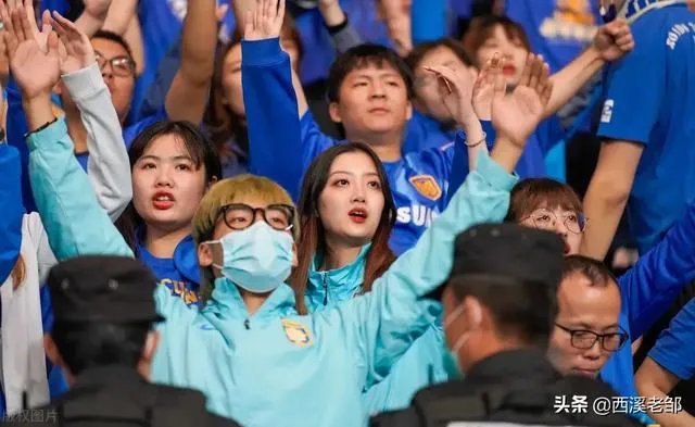 大家觉得昨晚苏宁和恒大的比赛正常吗?