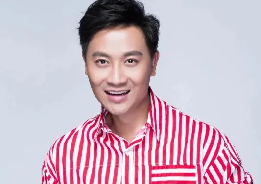 歌唱家王丽达：嫁给妈妈看中的女婿，婚后生一子，如今她还好吗？