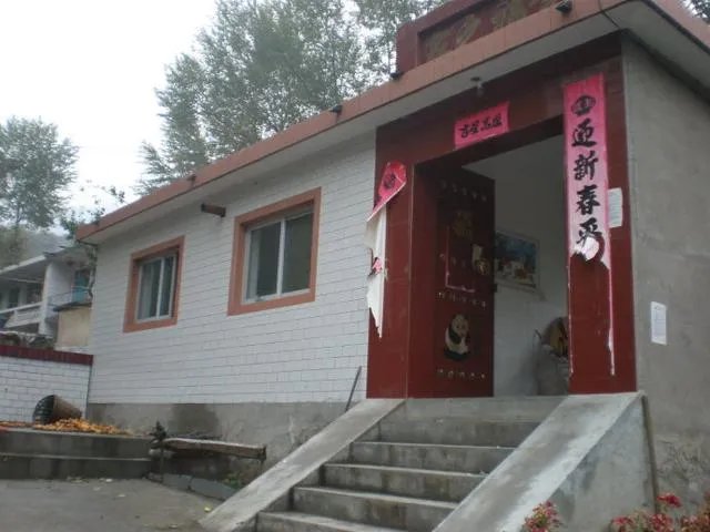 风水大师的话，门口装台阶，步步高升！