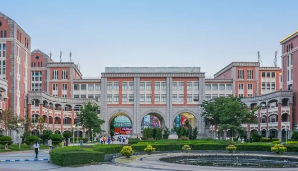 集美大学诚毅学院这个学校到底好不好?