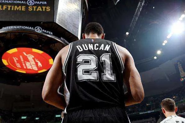 当年为了得到邓肯，马刺和凯尔特人都做了哪些丧心病狂