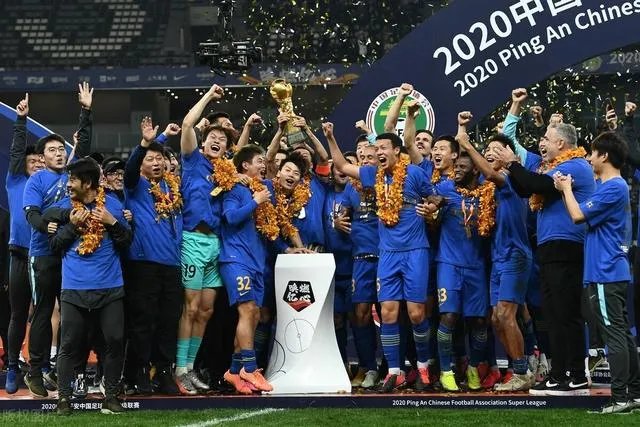 大家觉得昨晚苏宁和恒大的比赛正常吗?