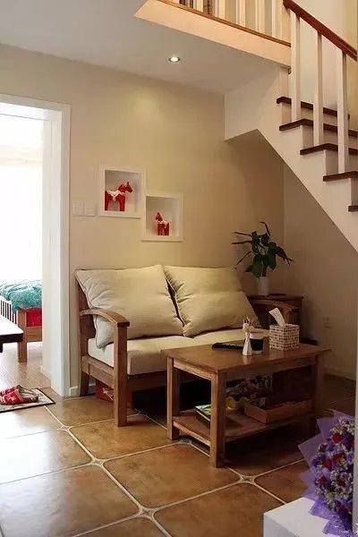 楼梯下的空间,难道就我觉得浪费吗?复式房必看!