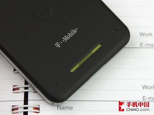 Android诱惑 玫瑰金色摩托罗拉ME502赏