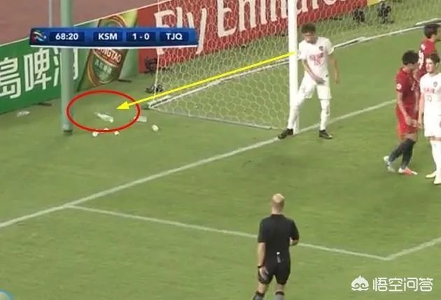 亚冠权健对阵鹿岛,日本球员喝完水拧上盖子,中超球员喝完直接扔掉,你怎么看?