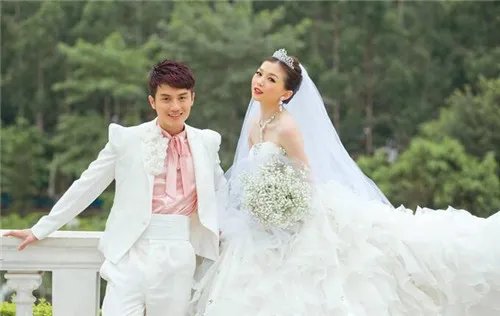 大连婚纱摄影店哪家好  大连婚纱摄影推荐2017