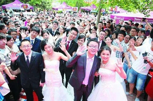 大连集体婚礼费用多少钱　哪些结婚方式省钱