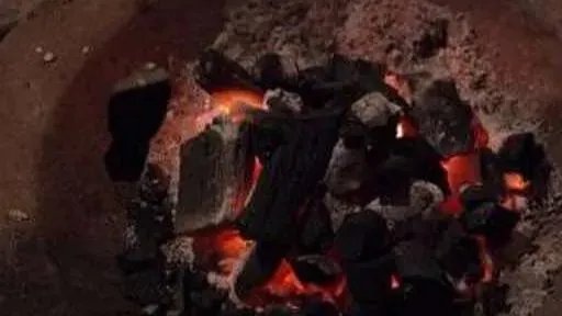 杭州一家三口公园宿营发生取暖中毒事故,是否有人员伤亡?