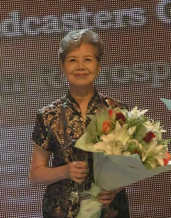 中国第一位电视播音员沈力去世,她生前培养出哪些播音员?