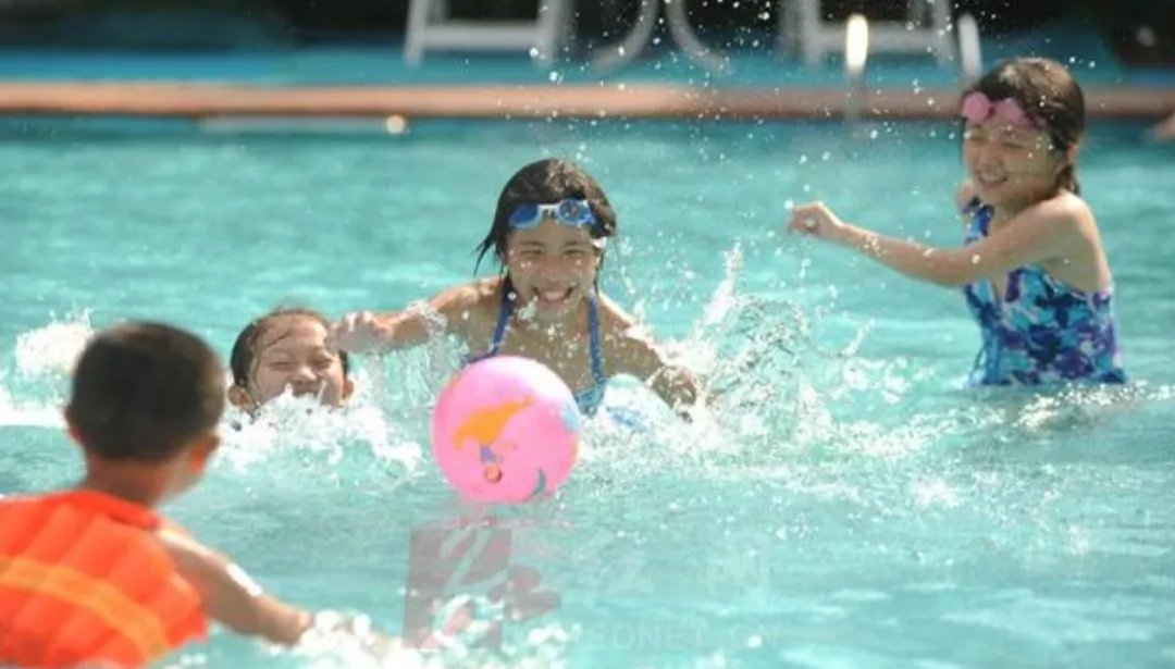 如何看待2岁女童10分钟横渡沾天湖这件事？