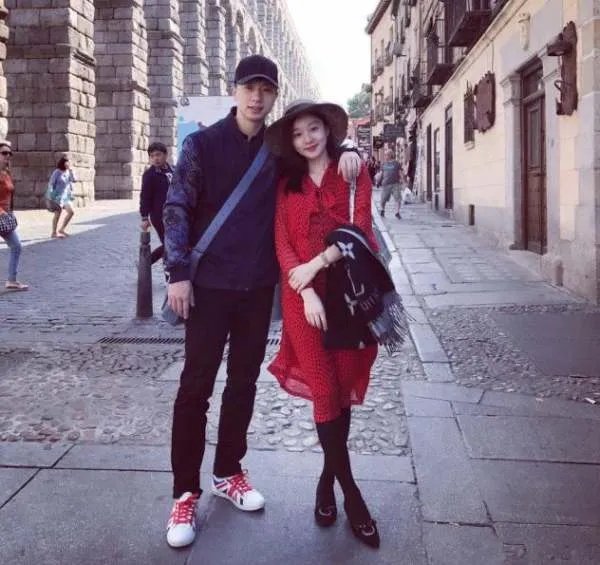 马龙的妻子有多漂亮