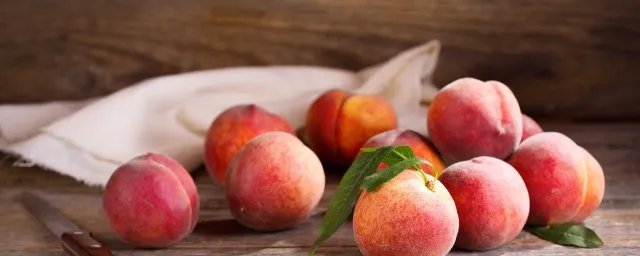 血桃和普通桃子有什么区别