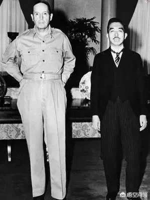 安倍晋三和特朗普因为红毯合影被讽刺是特朗普故意羞辱他，你怎么看？