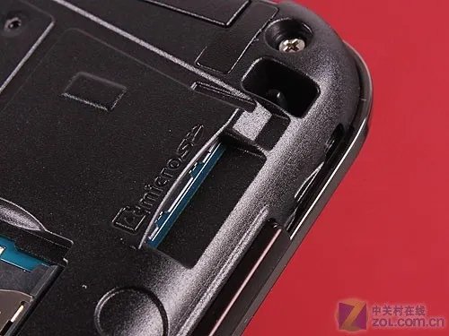 简配版I909? 双模Android三星I809评测