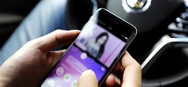 男子奔着结婚打赏女主播50万，接到一个电话后傻眼，到底发生了什么？