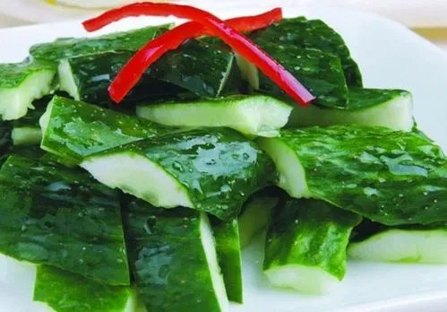 卖“拍黄瓜”竟被罚5000元！多家餐馆遭查，这么处罚有必要吗？