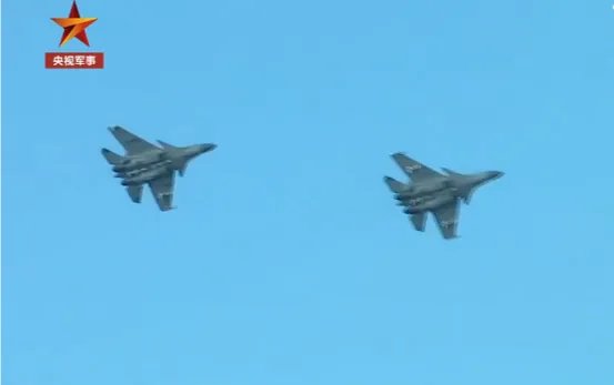 歼15航母起降全过程具体细节画面是什么？