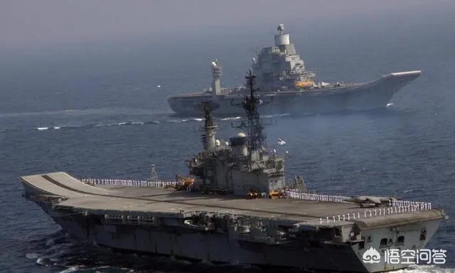 辽宁舰改造完毕今已出海，4月23日海军节阅舰式，双航母编队可期待吗？