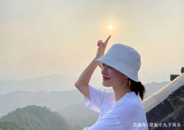 李沁工作室撤下单身声明，李沁脱单了么？