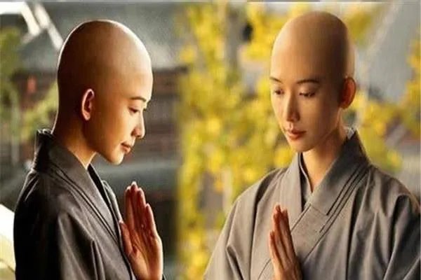 五台山的年轻尼姑越来越多,她们做了啥让当地人感到可耻?