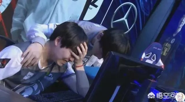 LOL中有哪些战队因换人而被‘毁掉’？