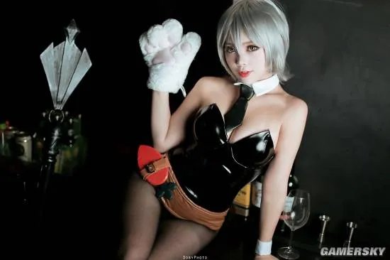 韩国美少女COS兔女郎瑞文 火辣黑丝豪乳让人喷血