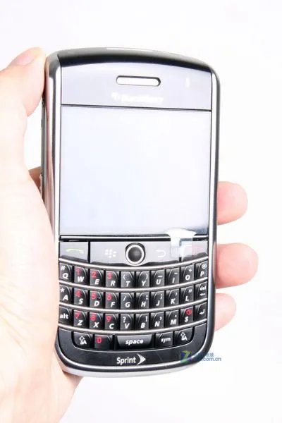 支持两种3G模式 BlackBerry 9630评测