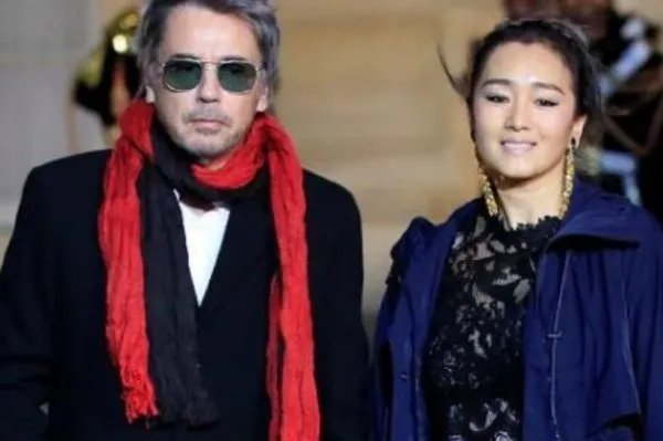 巩俐经历了8年张艺谋、富商黄和祥，是如何与大她18岁的米歇尔结婚的？