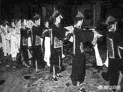 为什么影视剧里的僵尸很多都是清朝人的形象？