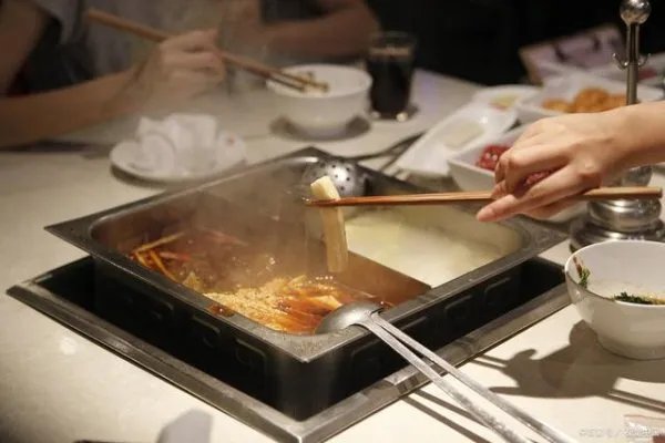 如果使用大肠菌群超标的餐具，会引起哪些疾病？