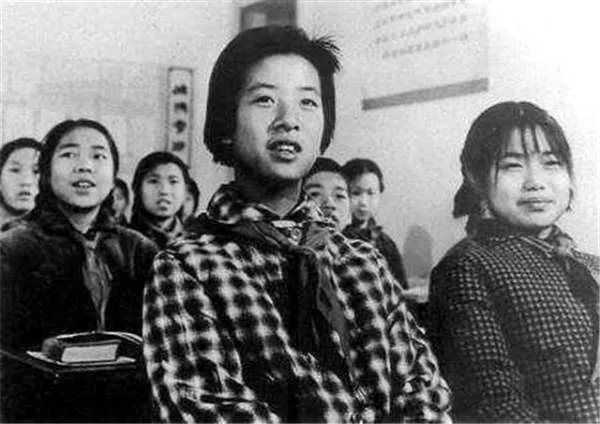 还记得47年前的“反潮流小英雄”黄帅吗，后来她怎么样了？