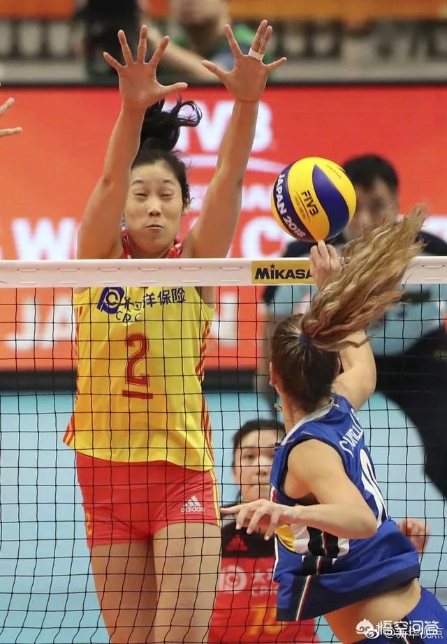 世锦赛三四名决赛中国女排3-0完胜荷兰以季军收官,如何评价队员们这场比赛的表现?