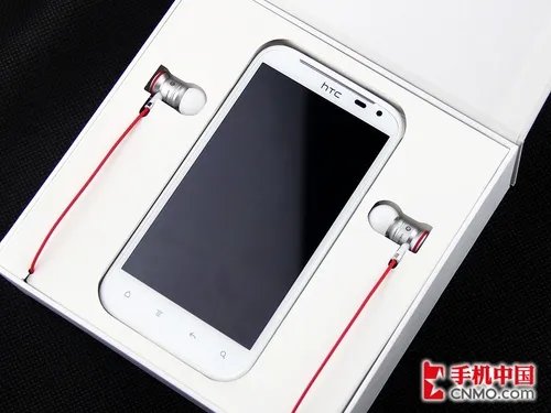 4.7寸Beats音效影音强机 HTC灵感XL评测