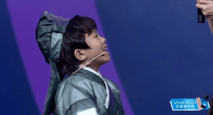 2018爱奇艺尖叫之夜，如何看待娜扎和杨幂的美？