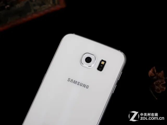 新年伊始优惠 三星S6武汉报价3099元