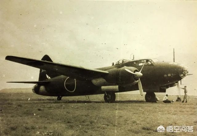 二战时候的日本轰炸机一次带多少炸弹？