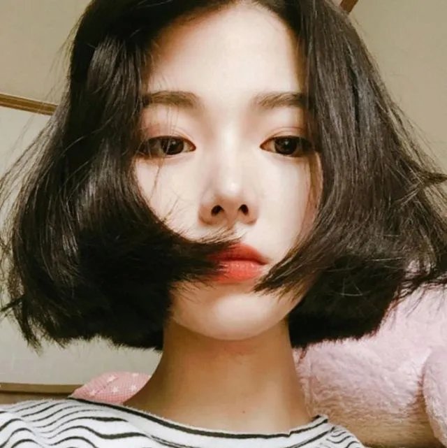 这个情侣头像另一半谁有，在线等，急？