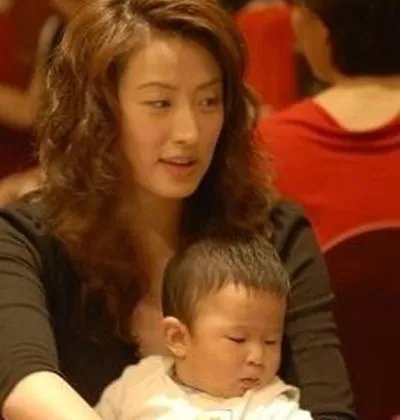 王志文妻子陈坚红照片曝光 模特出生身家上千万自任董事长