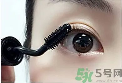 兰蔻天鹅颈睫毛膏怎么用?兰蔻天鹅颈睫毛膏使用方法