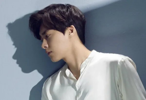 中国视协评李易峰事件：崇德尚艺是基本要求！他为何连最基本的都做不到？