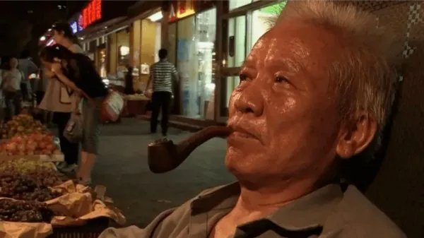 武汉城管和小贩有什么故事？被拍成了什么电影？