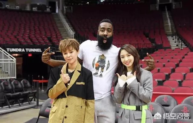 火箭胜森林狼比赛，看台出现两位神秘来宾，甚至能进场与哈登合影，他们是什么来历？