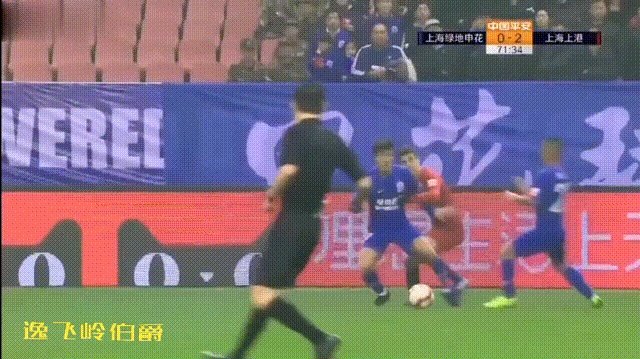 上港对阵申花,裁判取消孙世林红牌,改判柏佳骏红牌,球迷直言两人都该罚下,你怎么看?