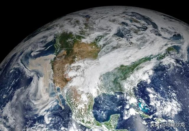 加州大火的原因是什么