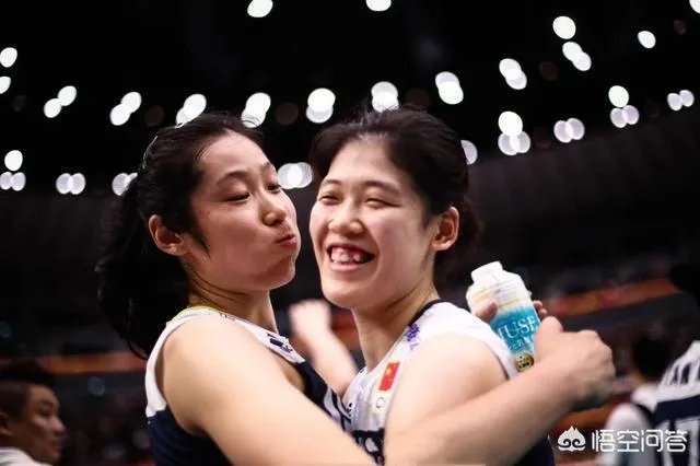 世锦赛三四名决赛中国女排3-0完胜荷兰以季军收官,如何评价队员们这场比赛的表现?