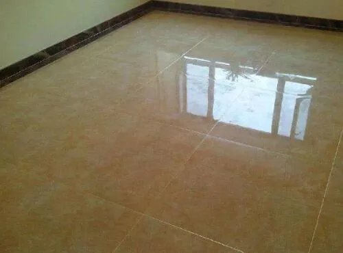 返潮地面怎么处理