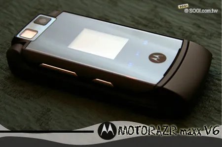 摩托罗拉RAZR maxx V6