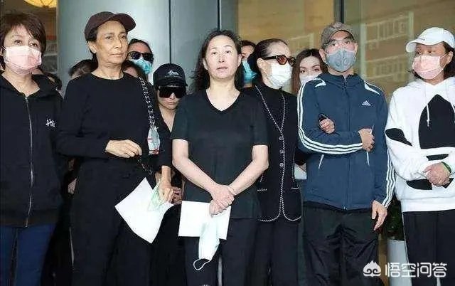 何猷君何超莲互相取关,为何遭疑正式“开撕”,你怎么看此事?