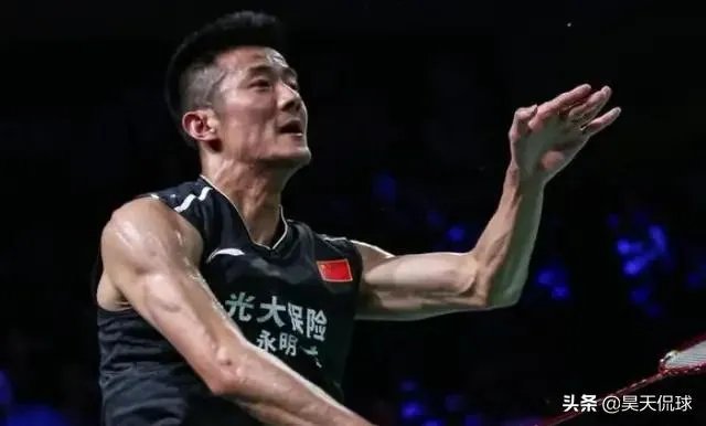 法国公开赛，谌龙2：0击败林丹闯进八强，对现在的两位奥运冠军的状态你怎么看？