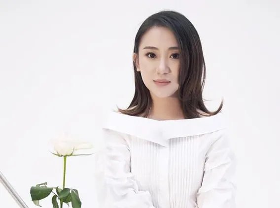 丫蛋自曝三胎流产,与王金龙离婚嫁同门师弟,女儿的样貌如何?